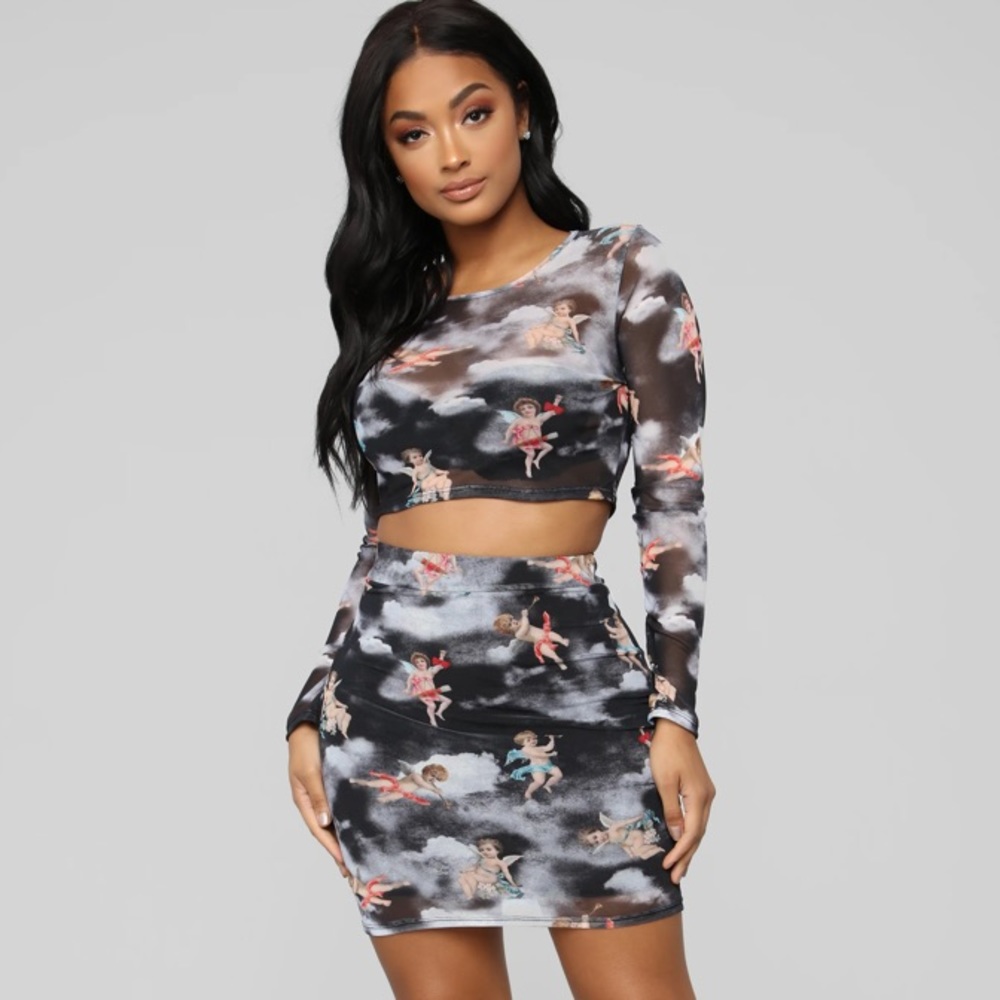 FASHION NOVA ANGELS SET MEDIUM